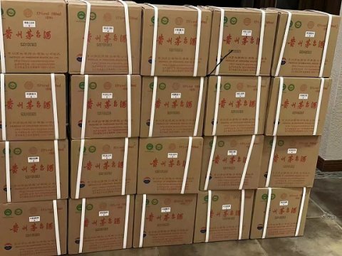 四平回收茅台酒瓶-四平回收老茅台酒瓶商家地址